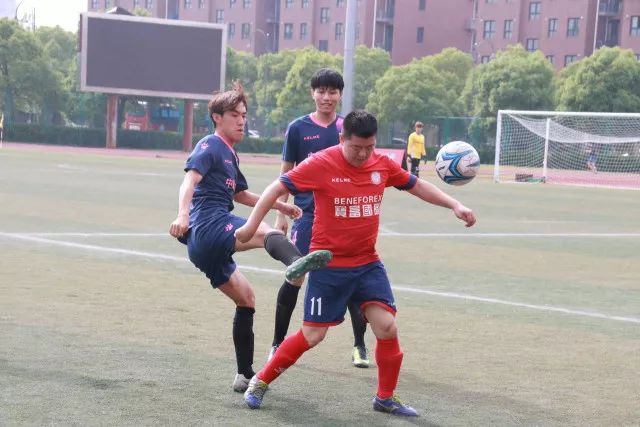 那不勒斯队史首次提前2轮晋级16强 各赛事17场不败
